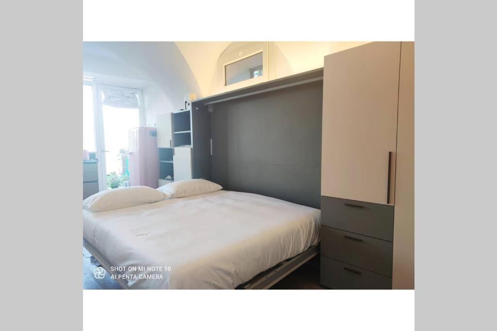 Gioiello Sul Lago D'Iseo Sale Marasino Buitenkant foto